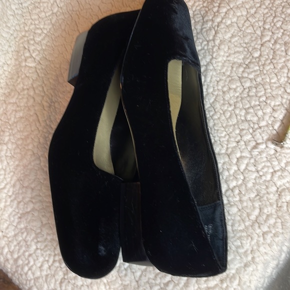 Hillary & Hanson Holly Velvet pump size 8.5 NWOT - Picture 8 of 12